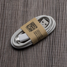 Cabo de dados usb v8  com logotipo